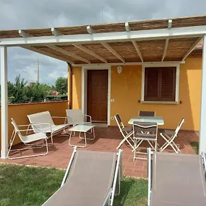 La Casina Di Campagna Tra Cecina E Bibbona Cecina (Livorno)
